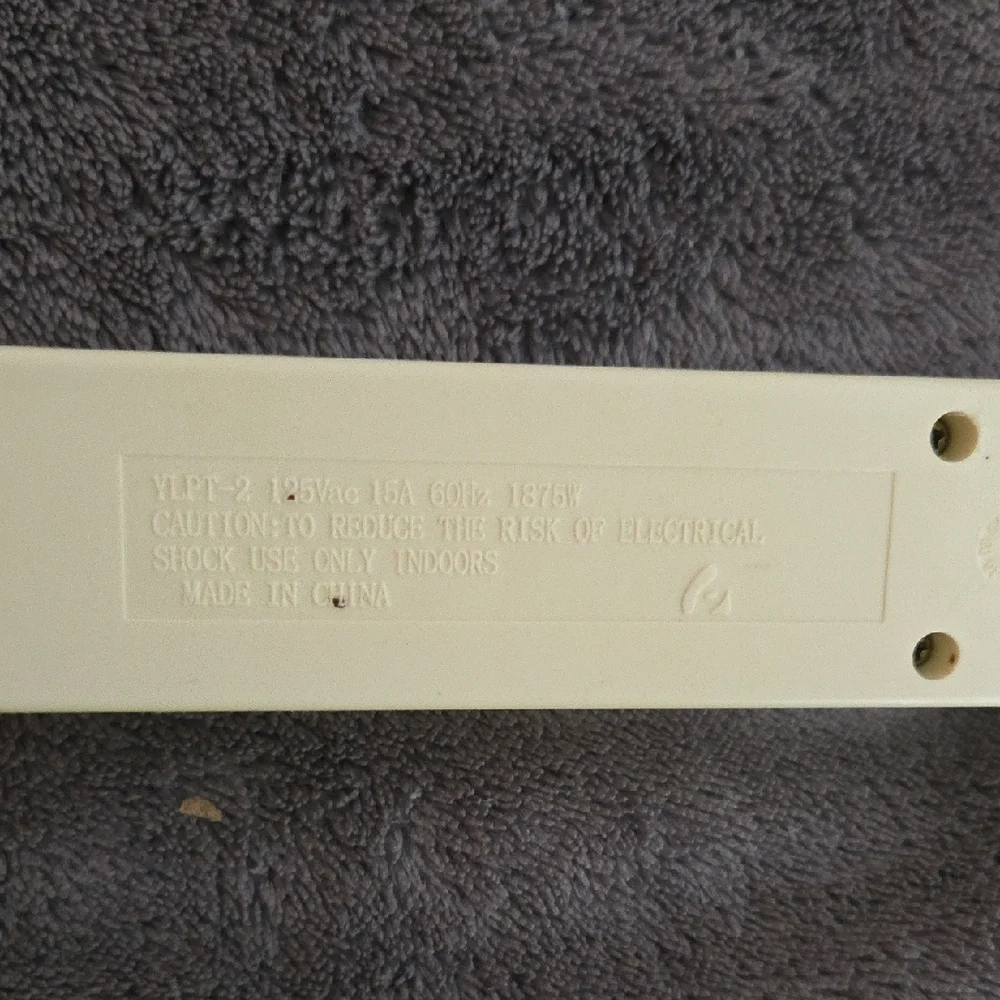 Cream Power Strip with Switch